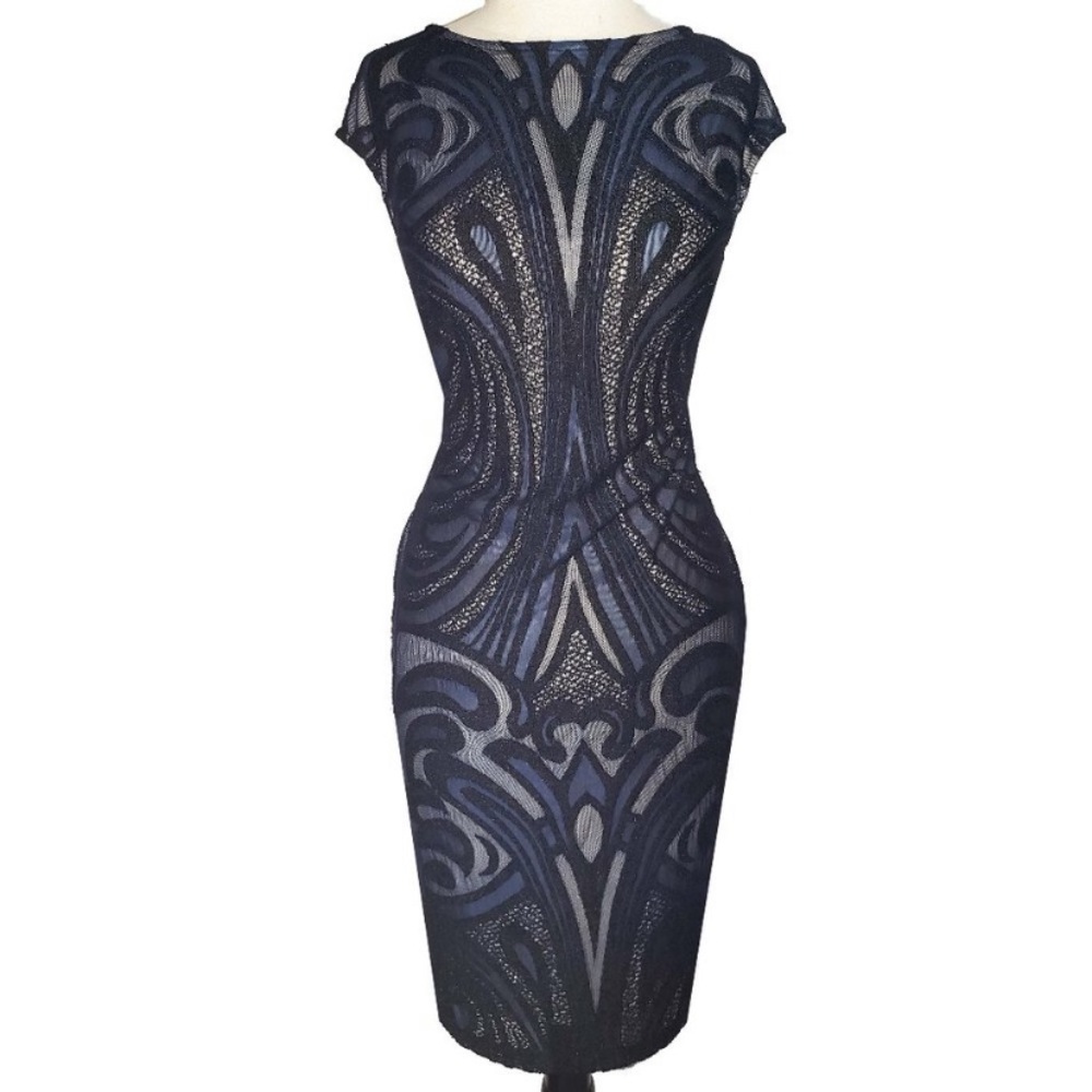 NWOT Julia Jordan Sheath dress in size 4